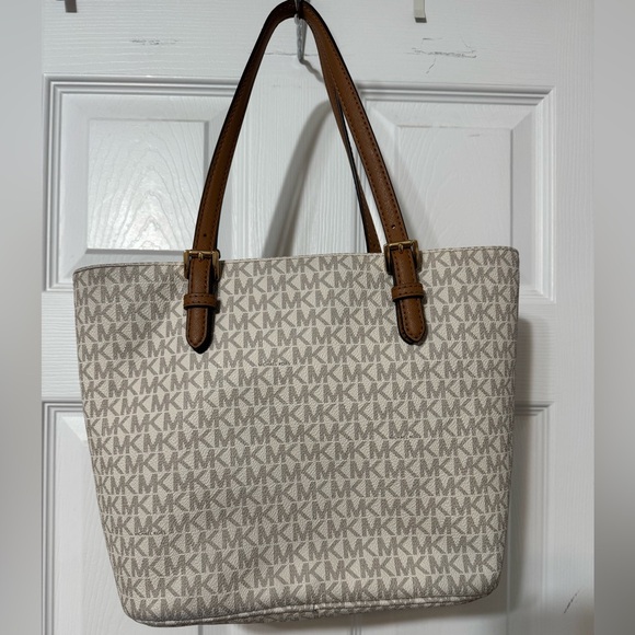 Michael Kors Tan and Cream Signature Tote - Picture 2 of 14